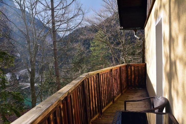 Rooms Barovc By The Lake Jasna Kranjska Gora Exterior photo A balcony